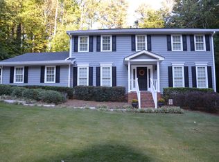 1240 Ridgefield Dr, Roswell, GA 30075