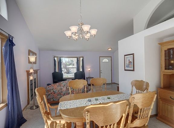 5th image of 11407 34th St NE