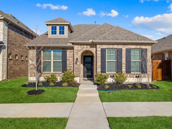 2072 Olivereta Dr, Little Elm, TX 75068