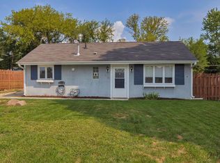 610 Columbus St, McHenry, IL 60051