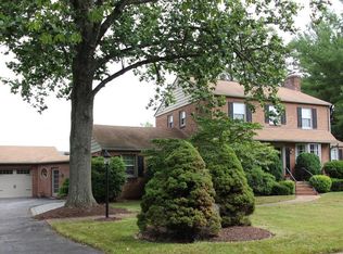 403 Crest Rd, Wilmington, DE 19803