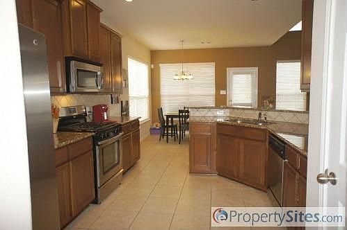 5th image of 8703 Debbie Terrace Dr