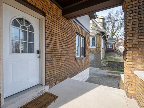 3rd image of 1147 Olivia Ln