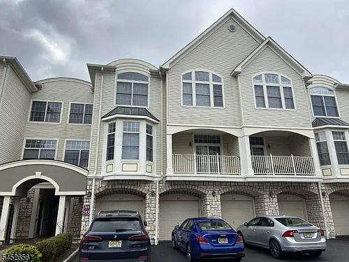 311 Kensington Ln Photo 1