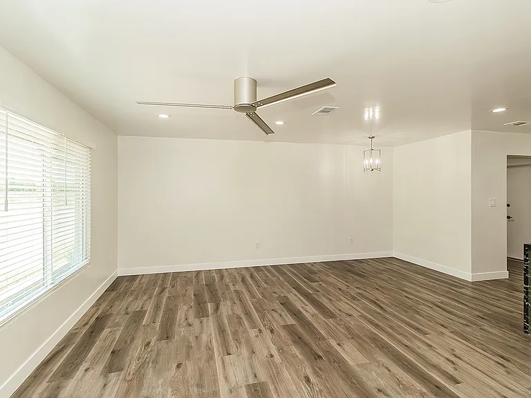 1025 Ventura St #1025 — Photo 13