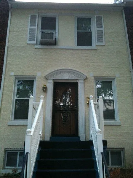 207 Cromwell Ter NE photo 1
