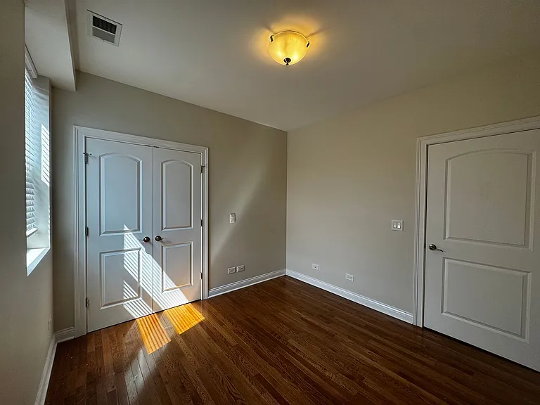 1334 W Morse Ave #202 — Photo 5