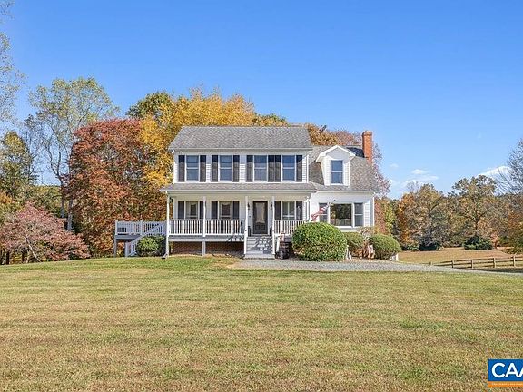 3rd image of 79 Hidden Valley Ct