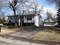 1st image of 4419 Clover Dr