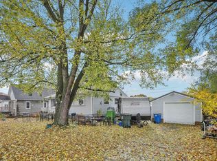 130 River St, Portage, WI 53901