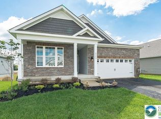 1530 Dresden Dr, Breinigsville, PA 18031