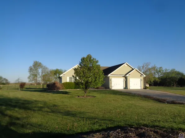 6036 SE Adams St, Topeka, KS 66609