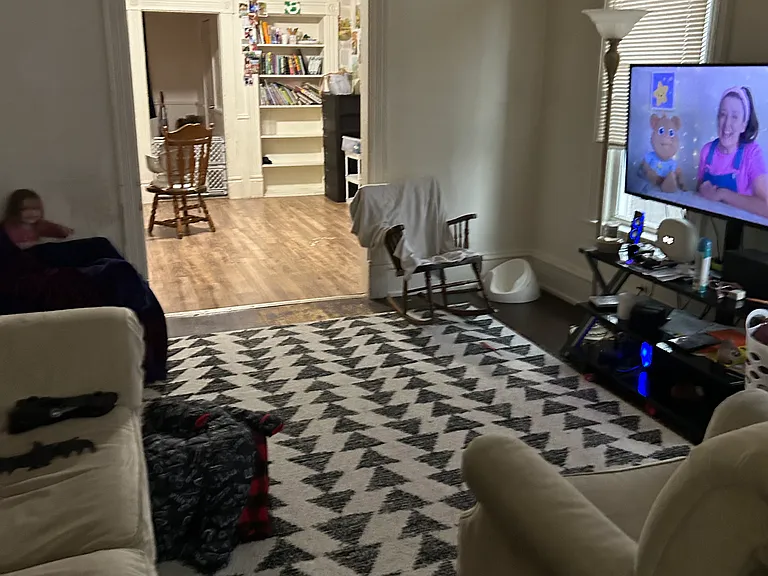 furnishings from previous tenant to show scale and placement.