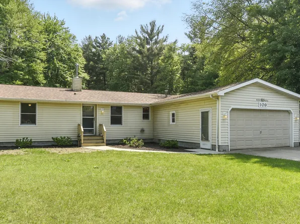 109 Davis Dr, Michigan City, IN 46360