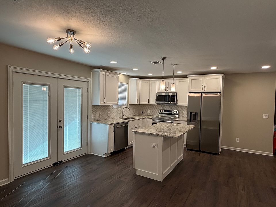 1st image of 6325 Garden Oaks Dr