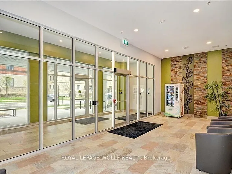 308 Lester St #501 — Photo 2