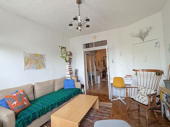 3rd image of 55 5th Ave APT 3L