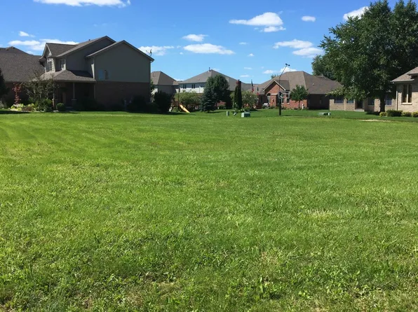 3582 Prairie Dr, Dyer, IN 46311