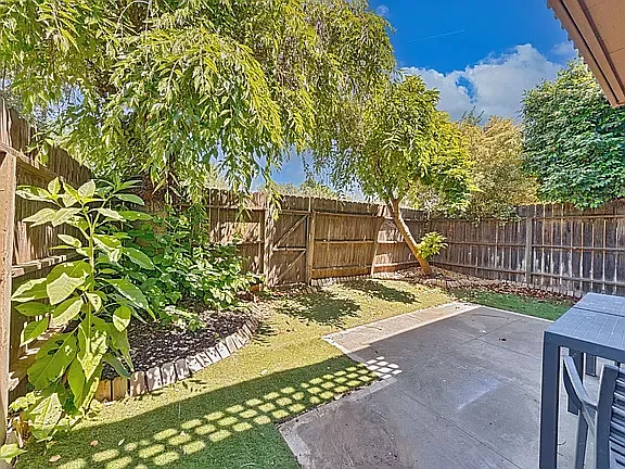 2554 Rio Bravo Cir — Photo 9