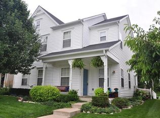 1015 Glengarry Dr, Wentzville, MO 63385