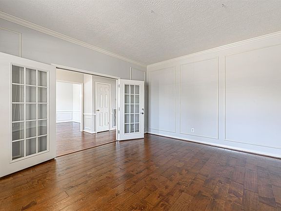 4th image of 5126 Glentworth Ct
