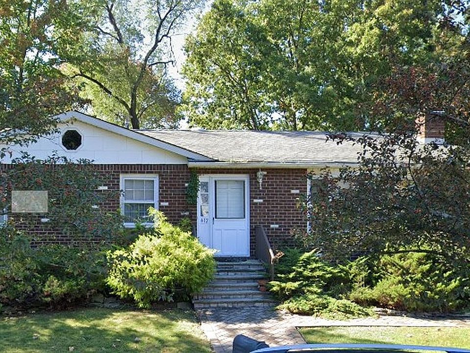 1st image of 412 Vernon Ave