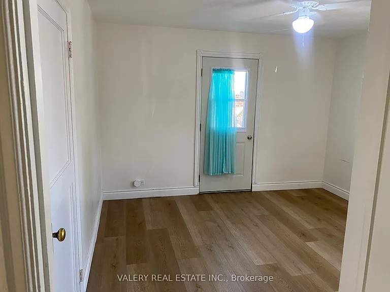 374 Edmonton St #MAIN — Photo 19