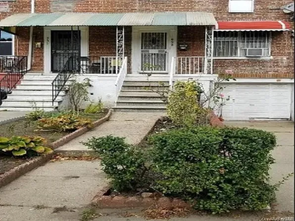 933 Magenta St, Bronx, NY 10469