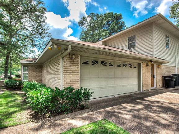 4th image of 221 Mill Creek Ln