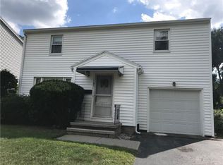 31 Harbor View Ter, Rochester, NY 14612