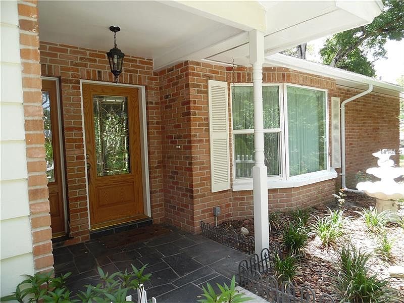 1st image of 315 Velma Dr W