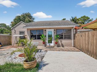 425 Broward Avenue, Greenacres, FL 33463