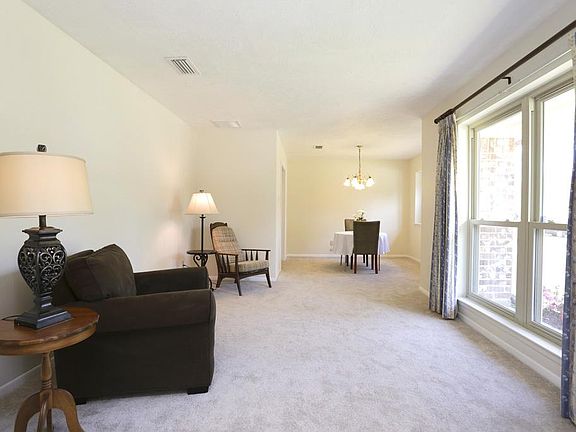 LIVING [11x15] & DINING ROOM [11x10] With lots of natural light, these rooms are perfect for entertaining or relaxing.