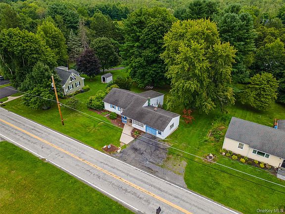 5th image of 566 Lakeside Road