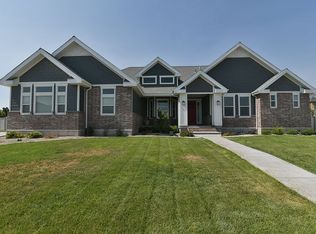 161 E Bayview Cir, Saratoga Springs, UT 84045