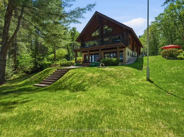 1435 Whites Rd, North Frontenac, ON K0H 1B0
