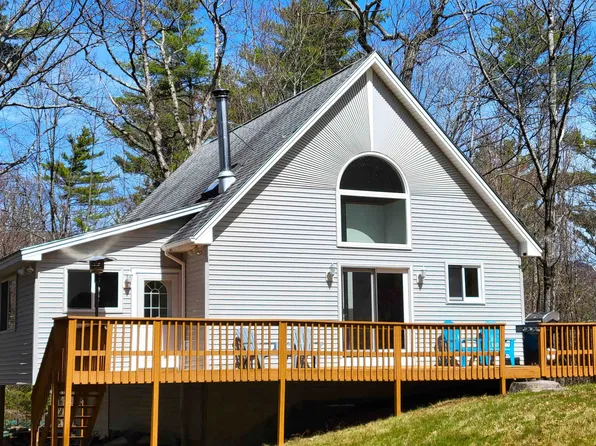 52 Geneve Street, Moultonborough, NH 03254