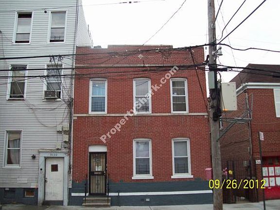 2nd image of 3550 Holland Ave