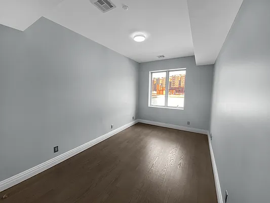 Rented by Swythe, Inc. | media 7