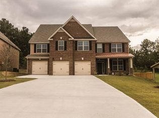 492 Ironstone Dr, Fairburn, GA 30213