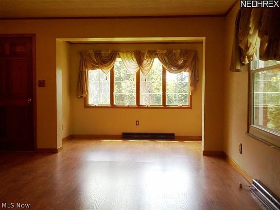 4th image of 788 Silvercrest Dr