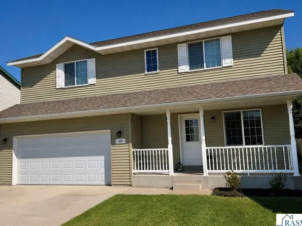 152 Savannah Ct, Mankato, MN 56001
