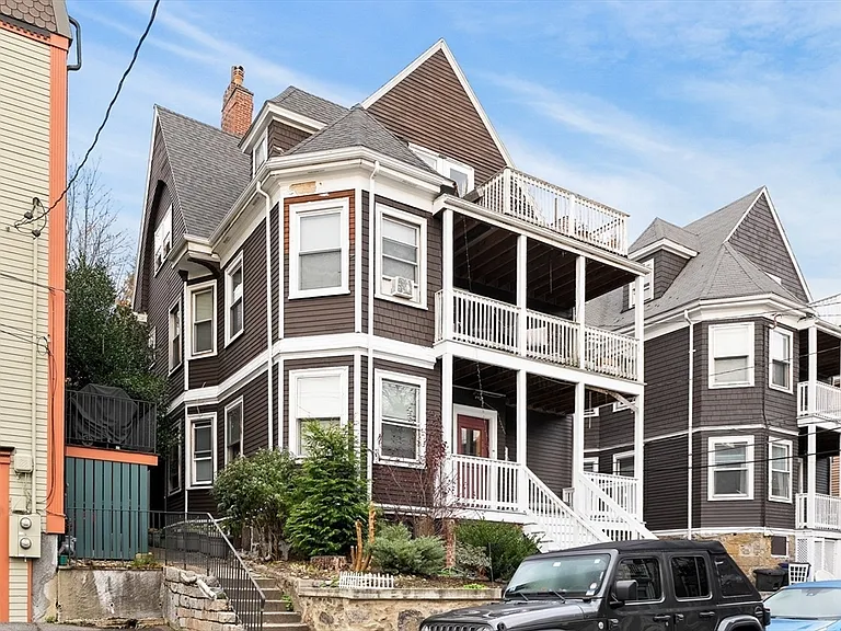 23 Burr St #2 — Photo 9
