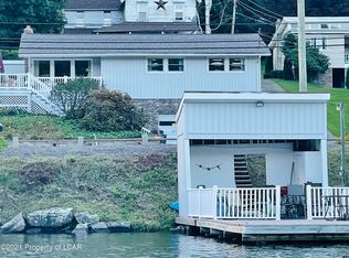 1255 Lakeside Dr, Harveys Lake, PA 18618