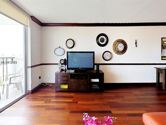 5th image of 2780 NE 183rd St APT 1215