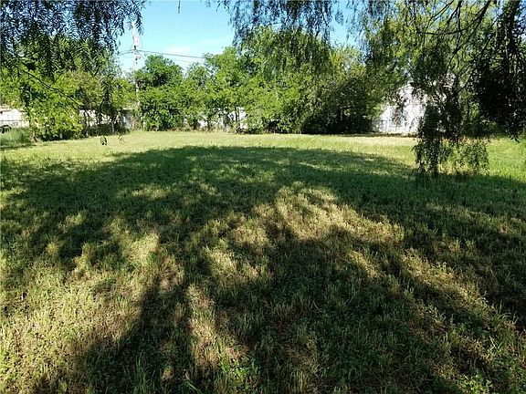 2nd image of 1034 Post Ave