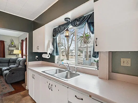 2 bed, 916 sqft, $1,150 — Photo 2