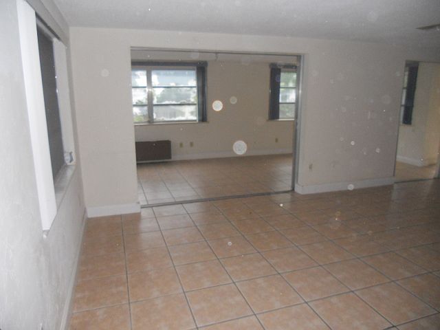 1st image of 316 Serenade Dr