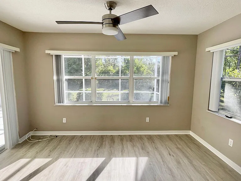 16 Whittington Dr — Photo 6
