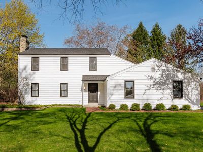 9851 North Thornapple LANE, Mequon, WI, 53092